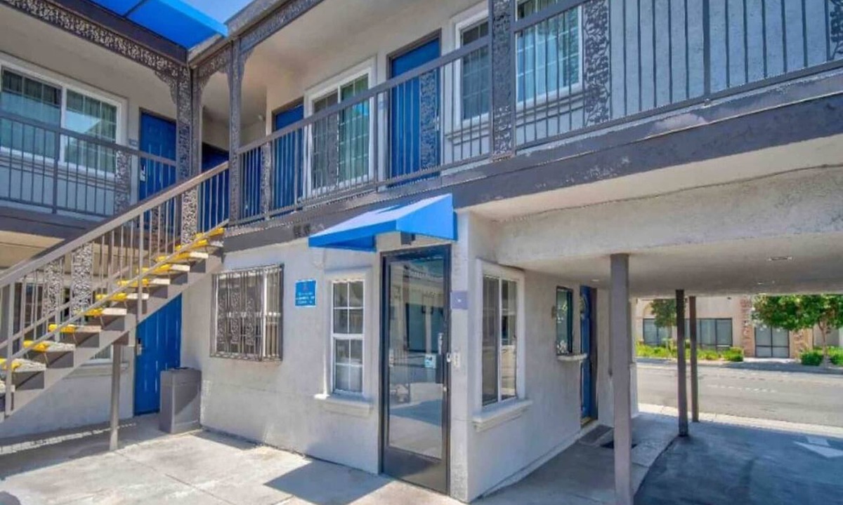 Rosemead Apartment | 1 King Bed | Non-Smoking, Micfridge, Sofa-Bed