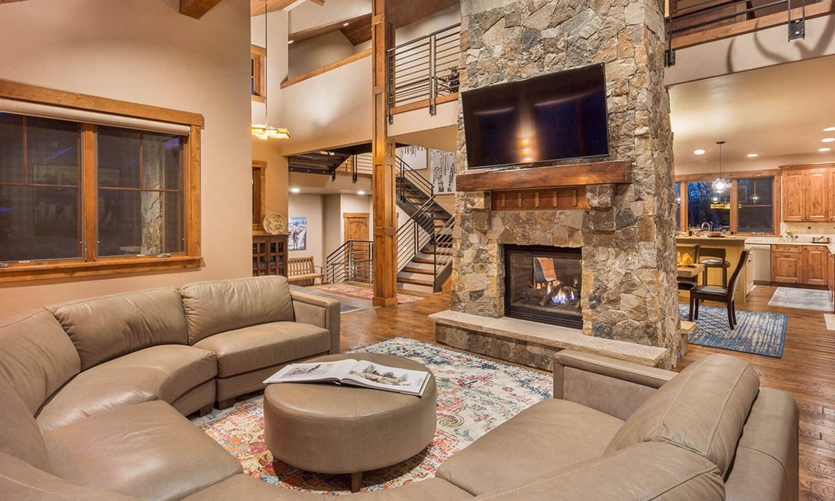 Steamboat Springs House | 10 BR Luxury Grande + Hot Tubs + Close to Skiing - Fuerza Grande