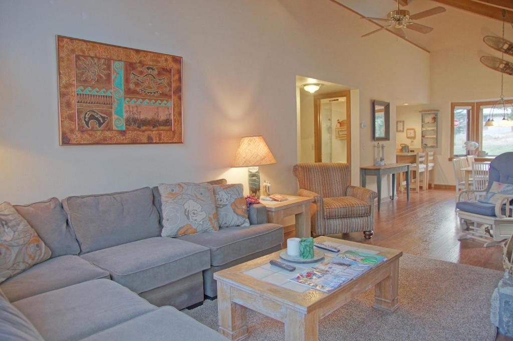 Matterhorn Village House | 1546 Matterhorn Cir 6 (208147 - 1232) home