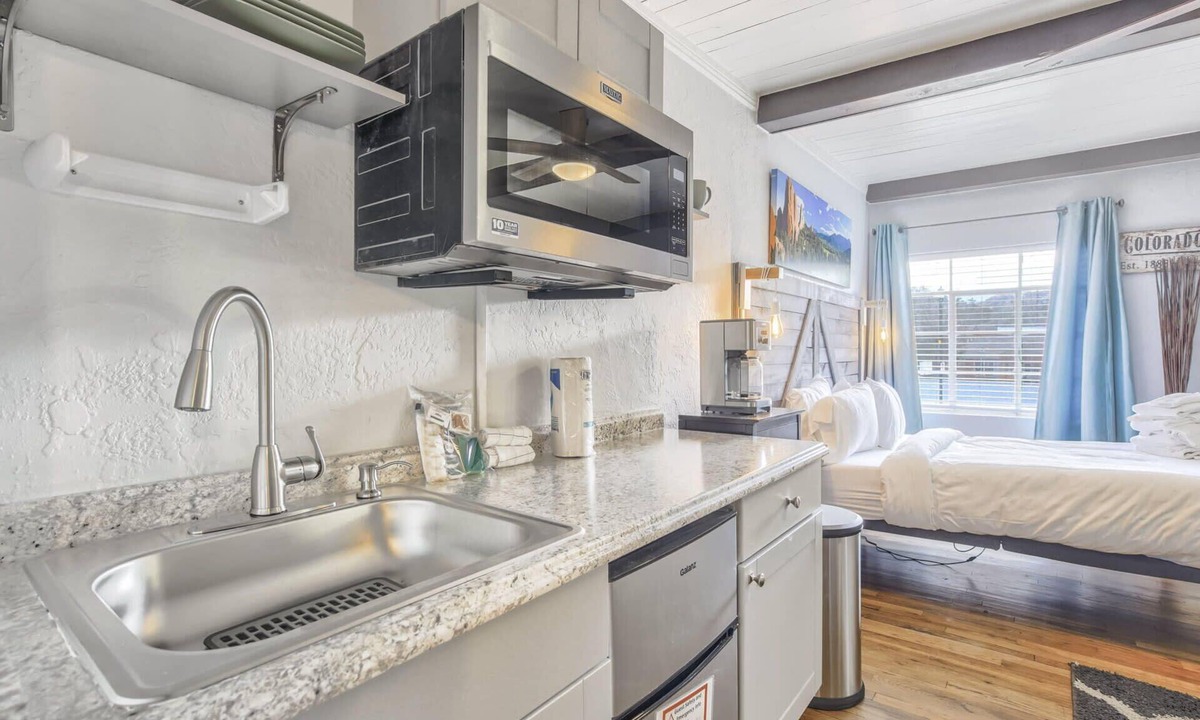 West Colorado Springs Cabin | 1BD Cozy Suiterestaurants & Hiking!dogs Welcome