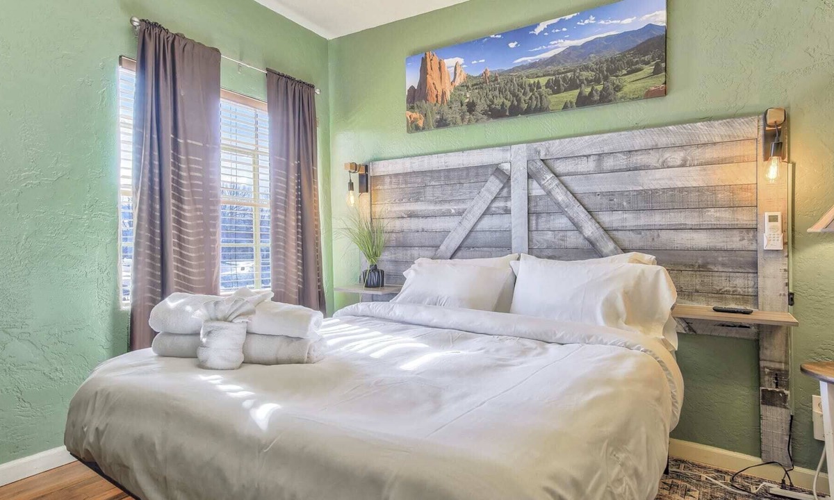 West Colorado Springs Apartment | 1BD Suite Close to Red Rocks Dogs Welcome!