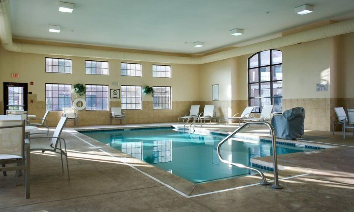 Stow Apartment | 1BR King Suite w/Kitchen | Free Breakfast & Pool