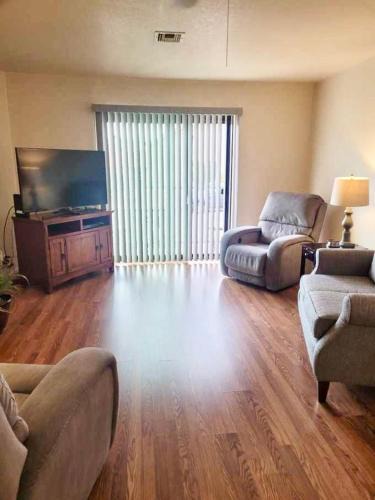 Lake Havasu City Apartment | 1st Floor Condo in the Desert w/Pool, Spa & BBQ