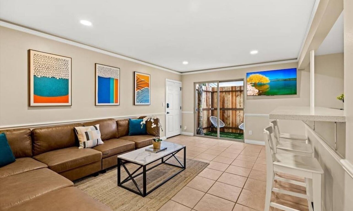 West Beach Apartment | 2 bedroom with bunk room and private yard for pets