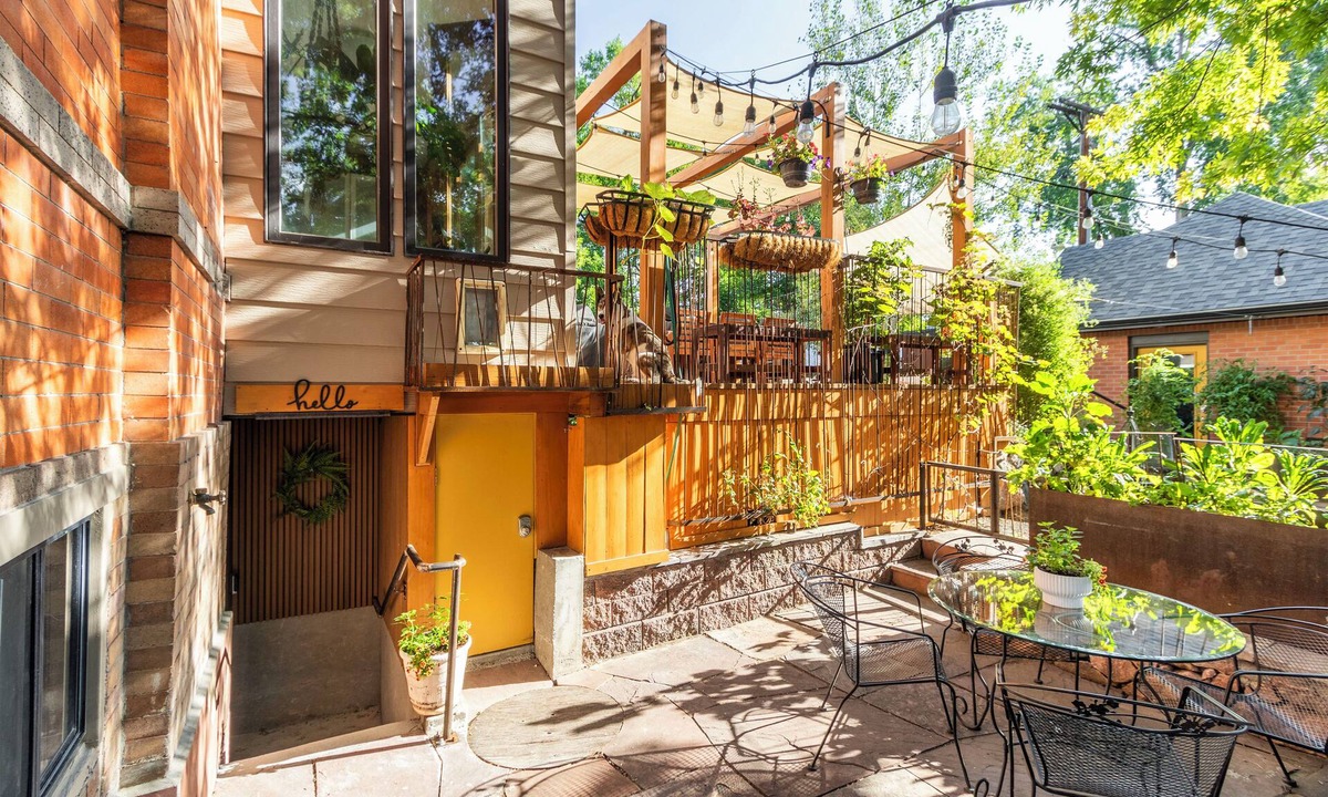 City Park Apartment | 2 Mi to Downtown Denver: Stylish Gem w/Fireplace!