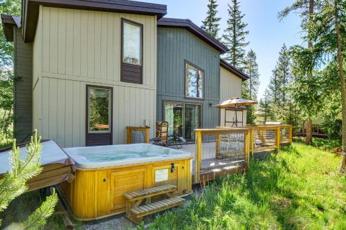 Breckenridge House | 2 Mi to Ski Resort! Hot Tub Haven in Breckenridge