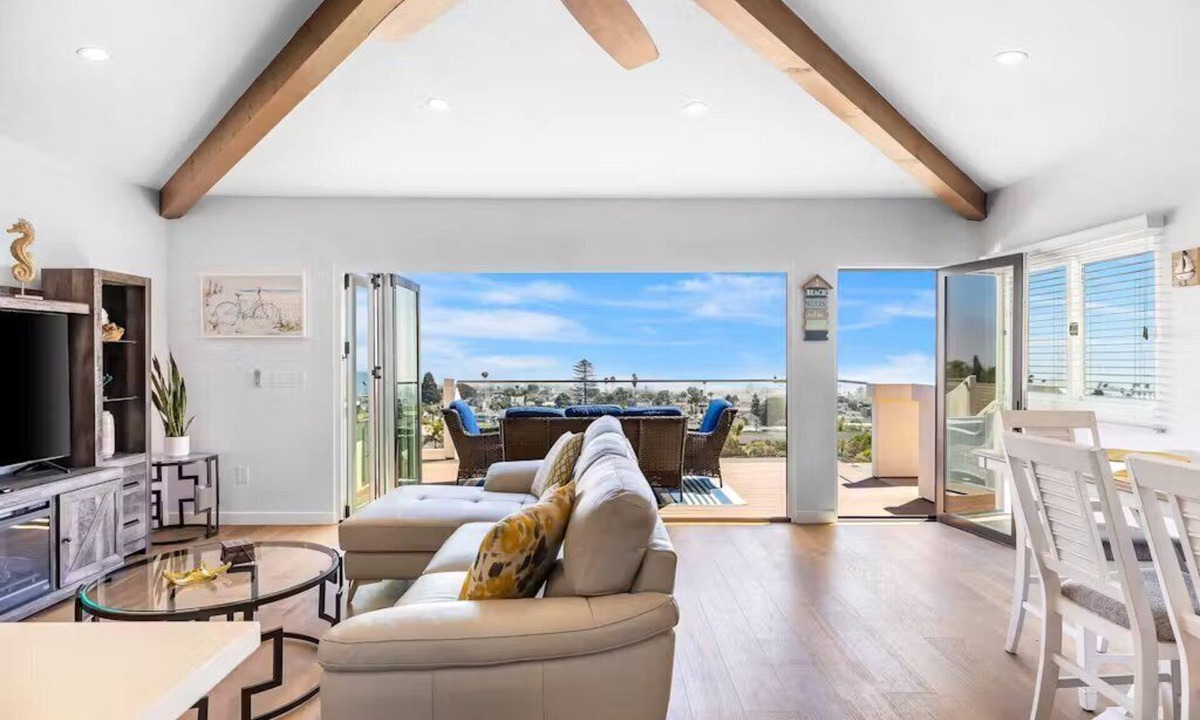Ventura House | 20% Off Sept! Pacific Combo, Ocean View, Walk 2 DT