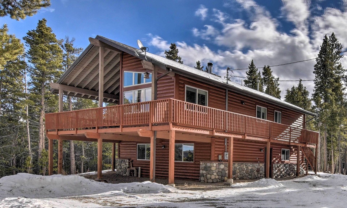 Valley of the Sun Cabin | 24-0107 16-Acre Fairplay Cabin w/Mountain Views!