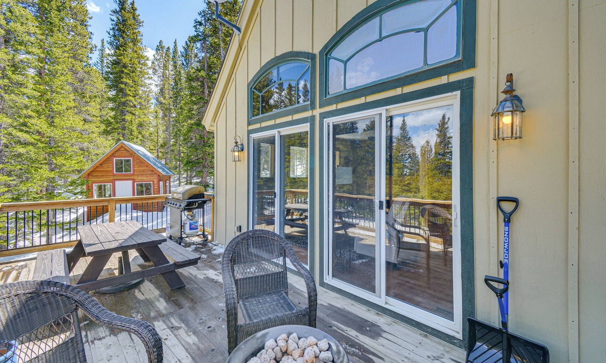 Valley of the Sun Cottage | 24-0139 Cabin in Fairplay: Close to Trails!
