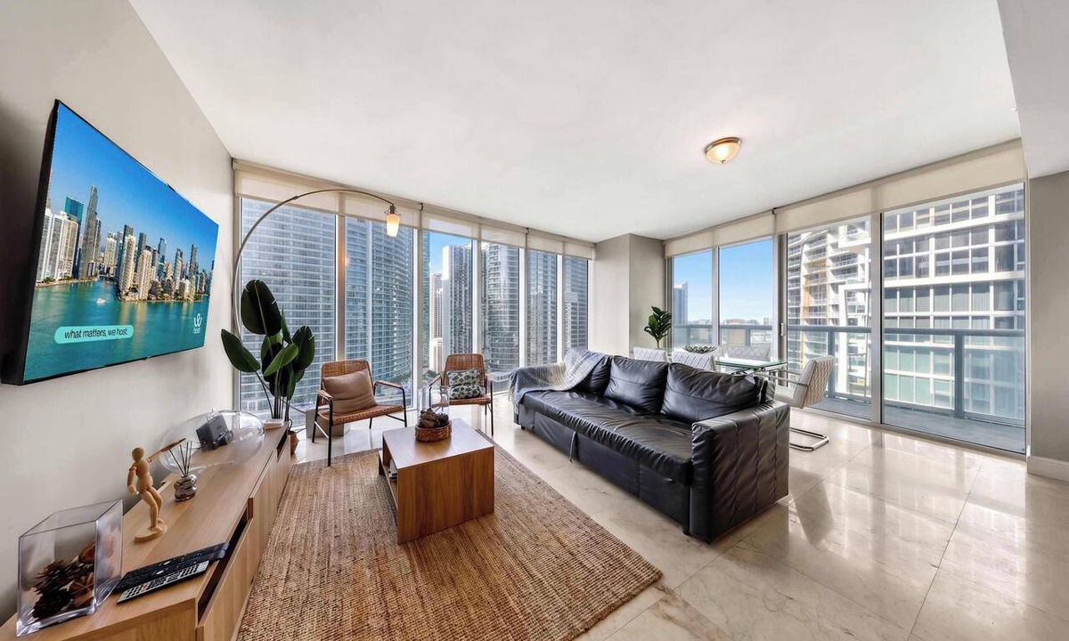 Downtown Miami Condo | 2BR Brickell Skyline Transit to Miami Stadium