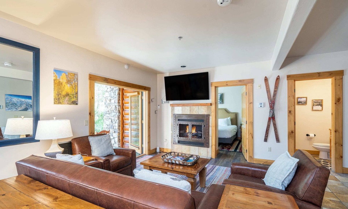 Mountain Village Condo | 2BR Ski-In, Ski-Out Telluride Condo