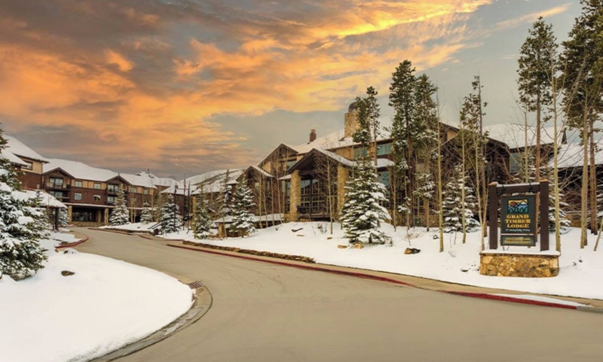Four O'Clock Resort | 3-Bedroom/3-Bath/Sleeps 10. Ski-in, Ski-out!