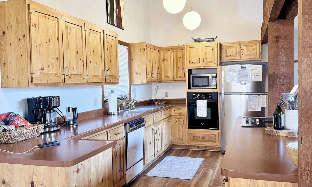Lake City Cabin | 3-bedroom cabin in charming Lake City with mountain views