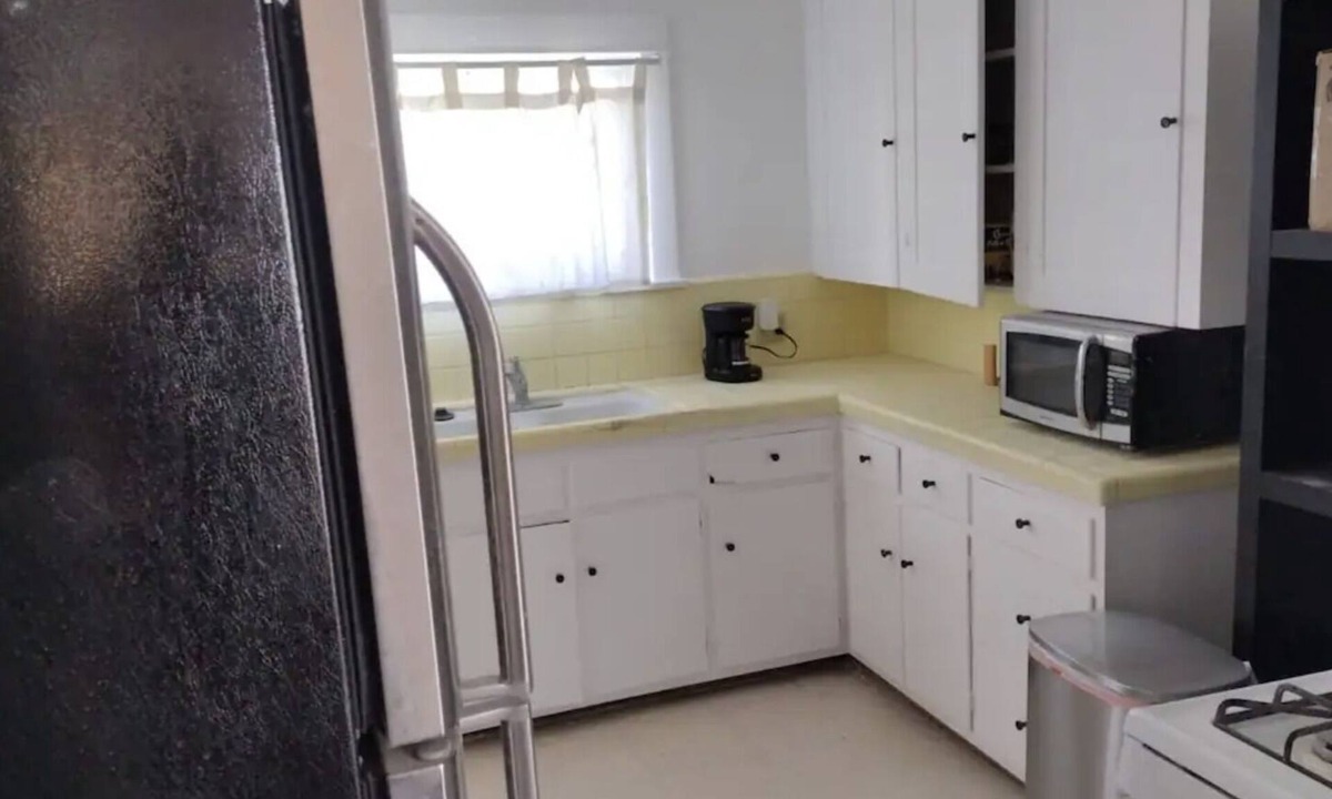 Clarkdale House | 3 Bedroom Home Near Culver City