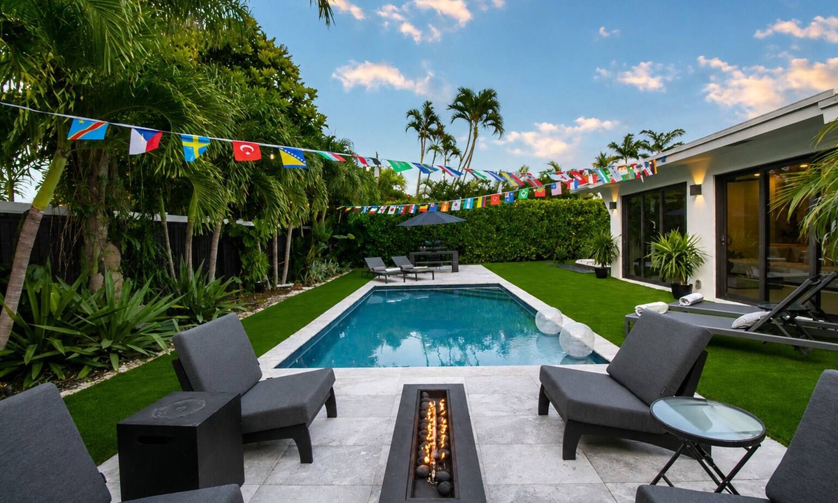 Wilton Manors House | 3 Bedroom Luxury Modern Home with Heated Pool and Near Downtown Dining & Shops!