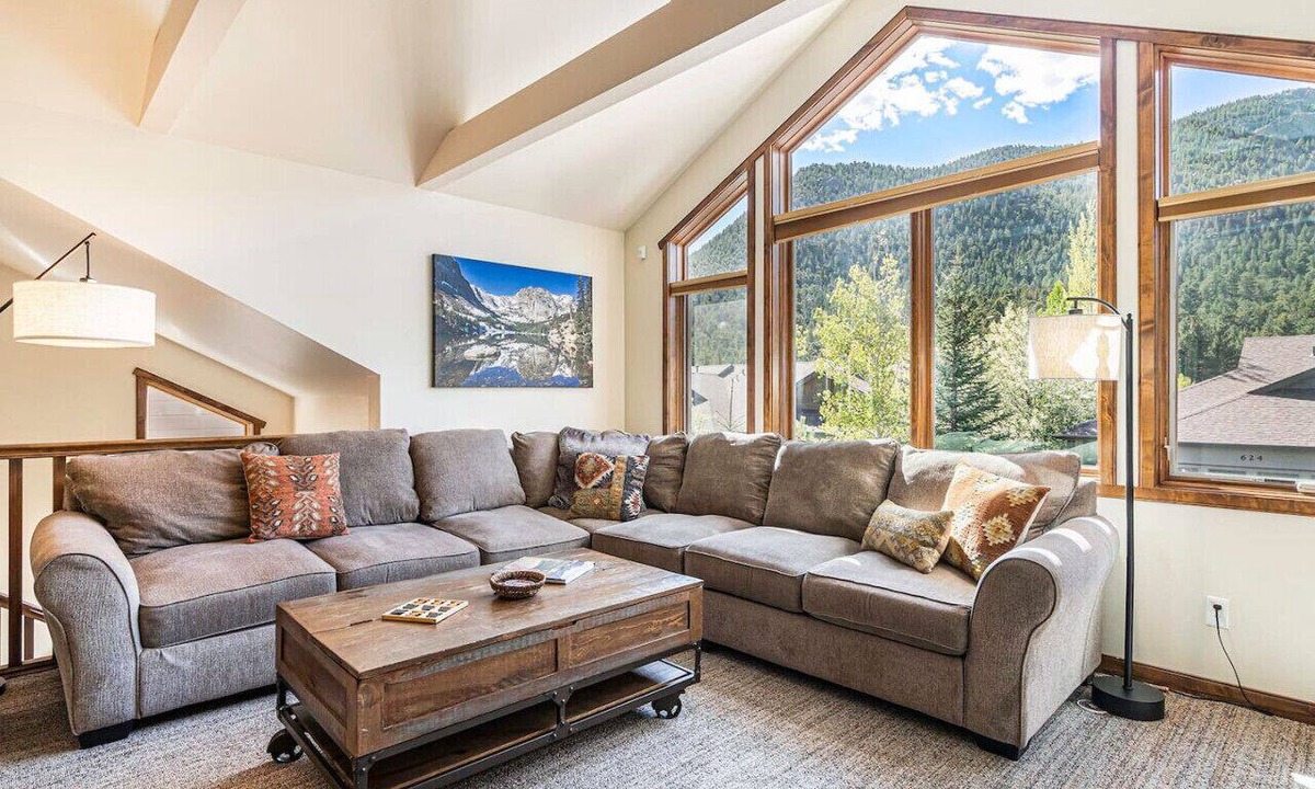 Estes Park Apartment | 3 Kings Beds, Family Basecamp, River Path, RMNP 2m