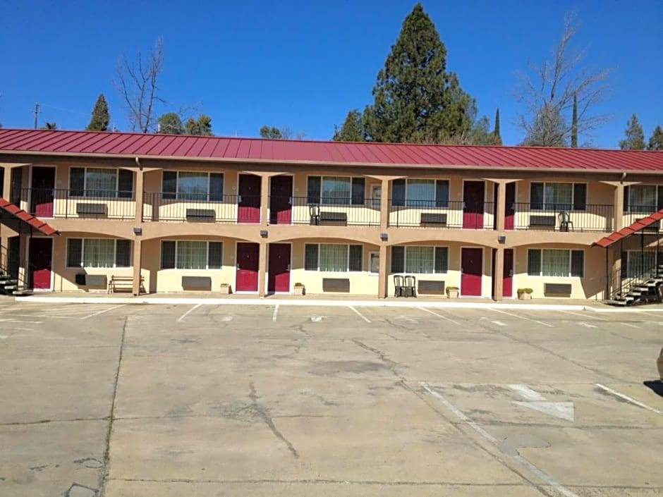 Mariposa Hotel | 3-Star Hotel ∙ The Yosemite Inn