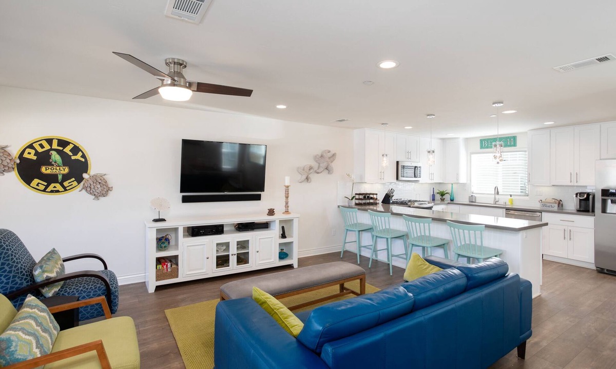 Downtown House | 326 San Luis