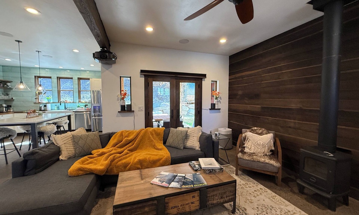 Durango House | 3BR Farmhouse in Durango with Fitness Room, Sauna, Bidets, Theater Entertainment