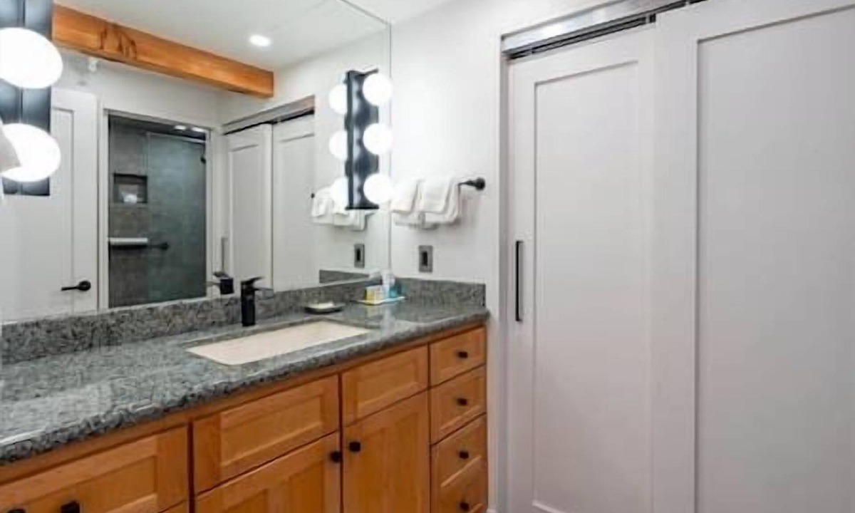 Aspen Hotel | 4 bedroom suite, Central, By Gondola, Pool-Hot Tub