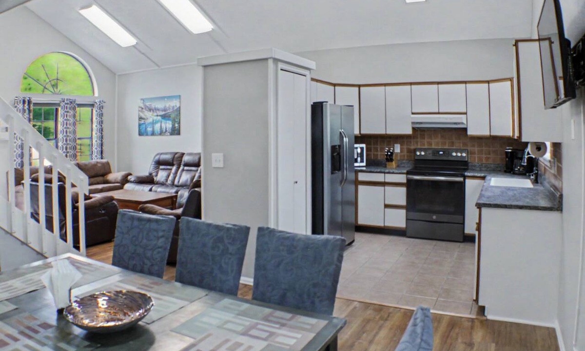 Cheyenne Meadows House | 4-BR Stratmoor Hills Retreat with Hot Tub, BBQ, Fire Pit - Near All Attractions