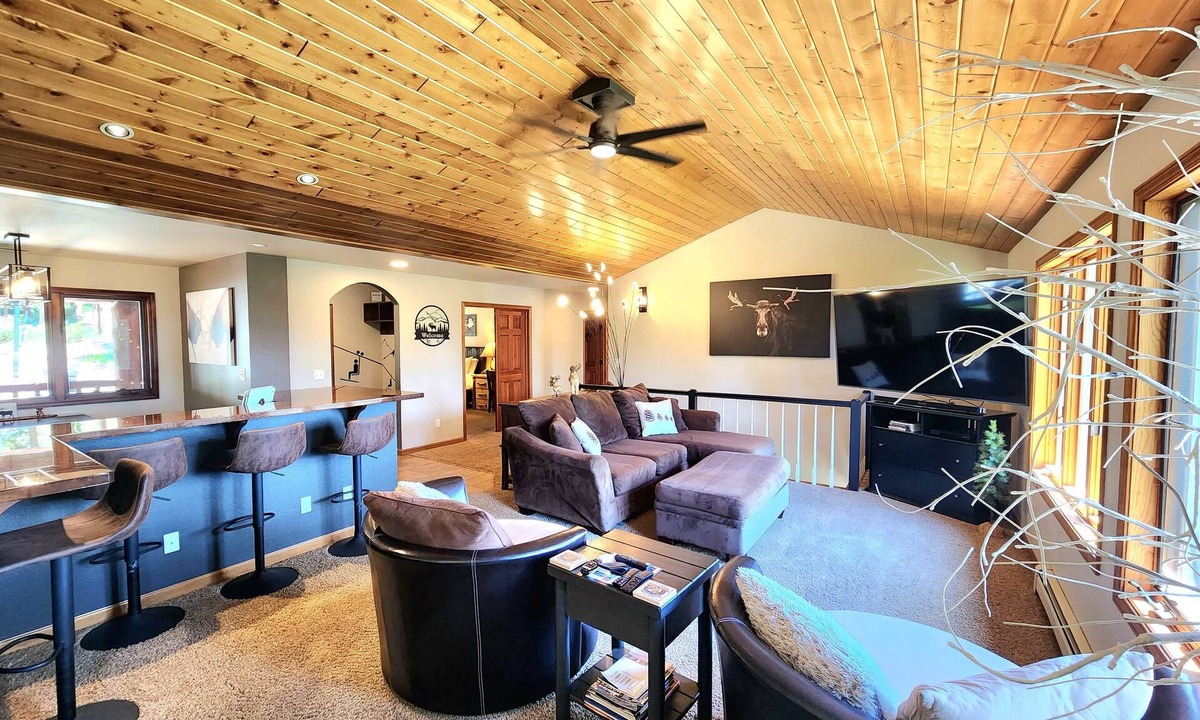 Winter Park Highlands House | ❤️5+1 Bedrooms on 5 Private ACRES! VIEWS😎HOTTUB❤️GAMEROOM! Great Location!