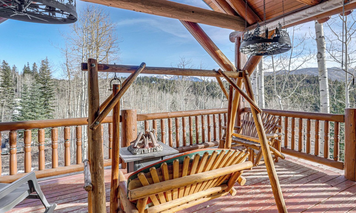 Purgatory Cottage | 5 Mi to Purgatory Resort, Mtn-view Family Cabin!