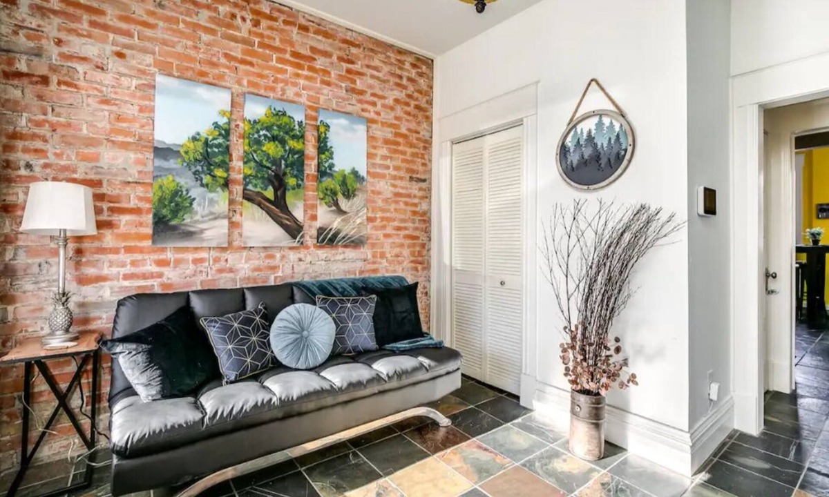 Central Boulder Condo | 5 min Walk to Pearl St - WiFi-King Bed-W&D
