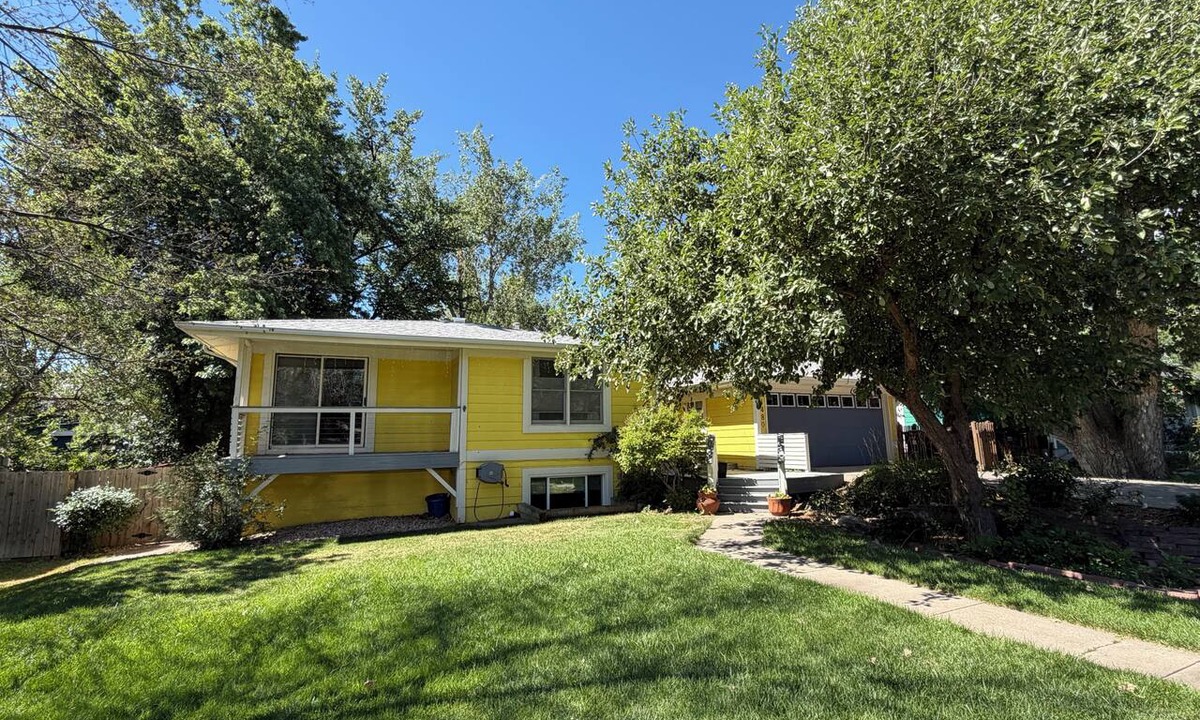 Rural North Boulder House | 5BR Family Home with Private Sauna — downtown in less than 10 min