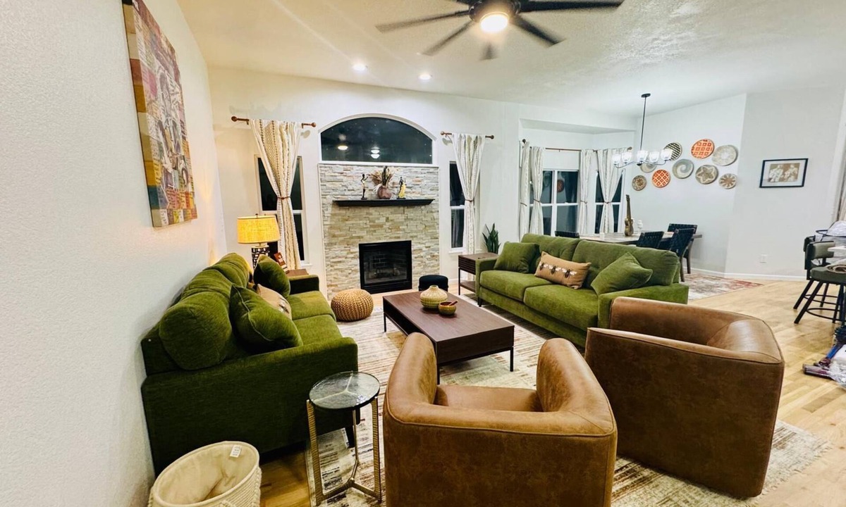 Greeley House | 5BR Greeley Home | Patio | Pets | EV - Sleeps 14