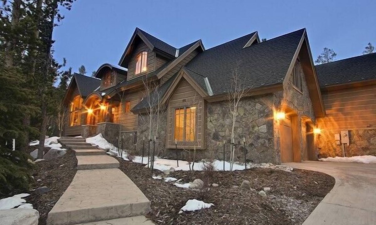 Keystone House | 6 Bedroom Luxury Log Masterpiece in the Resort