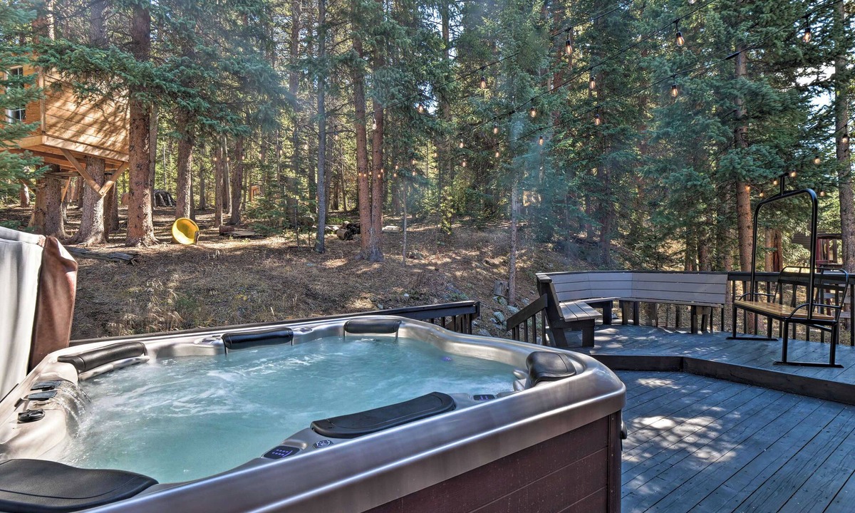 Blue River Cabin | 6 Mi to Breck Resort: Family Cabin w/Game Room