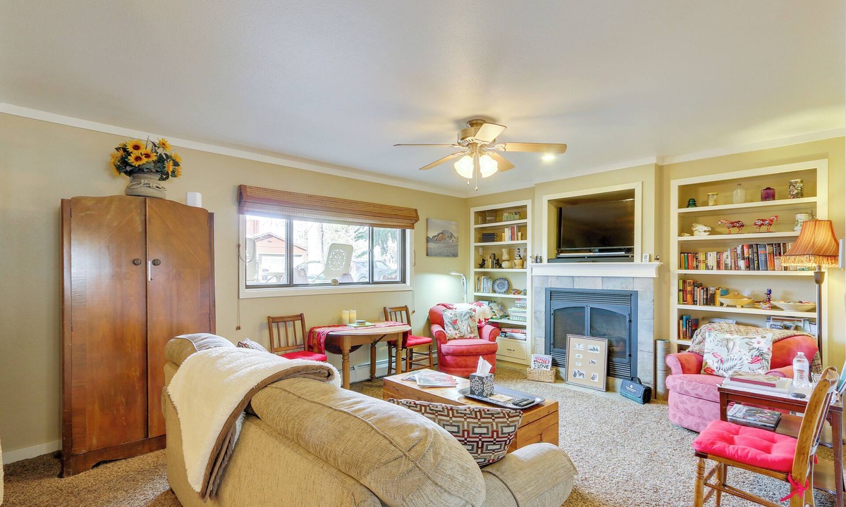 Fort Collins Apartment | 6 Mi to Dtwn Fort Collins: Cozy Apt w/Shared Yard