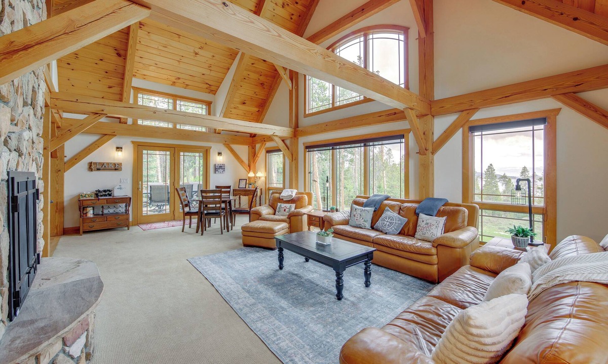 Grand Lake Cabin | 7 Mi to Rocky Mtn Nat'l Park: Grand Lake Home!
