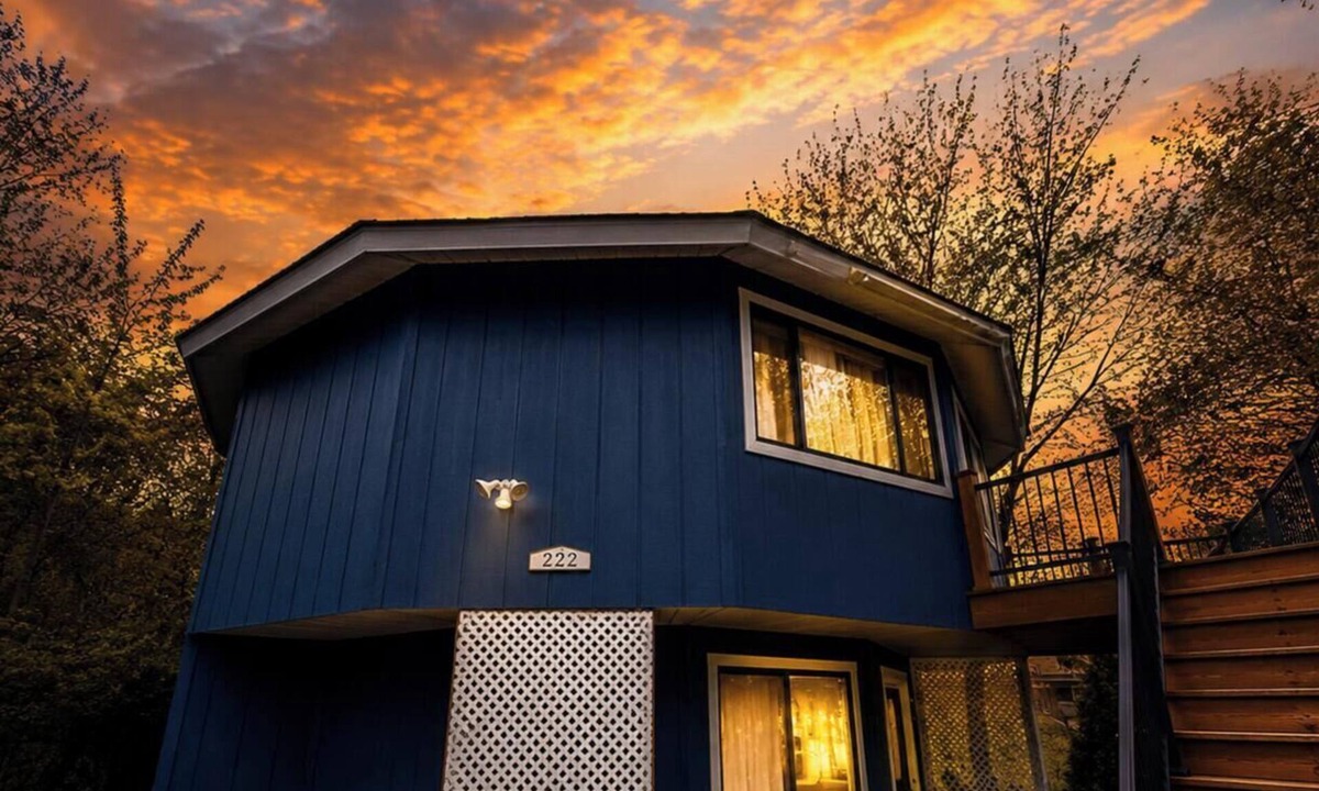 Huron House | 8 Minutes to Cedar Point! Octagon Home