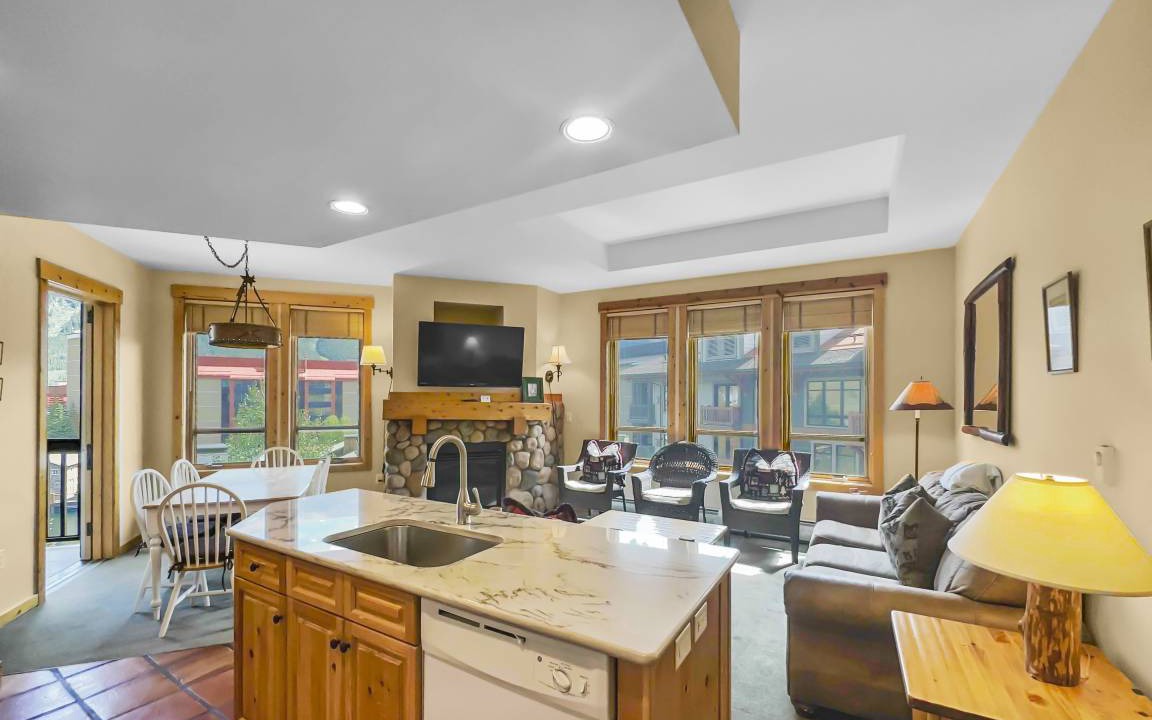 Copper Mountain Village Condo | 92 m² Condo ∙ 2 bedrooms ∙ 6 guests