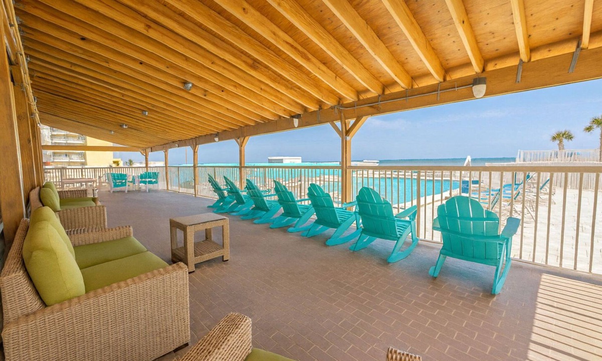Bostroms Lower Ormond Beach Apartment | ADA Oceanfront Studio | Games, Pool & Picnic Area