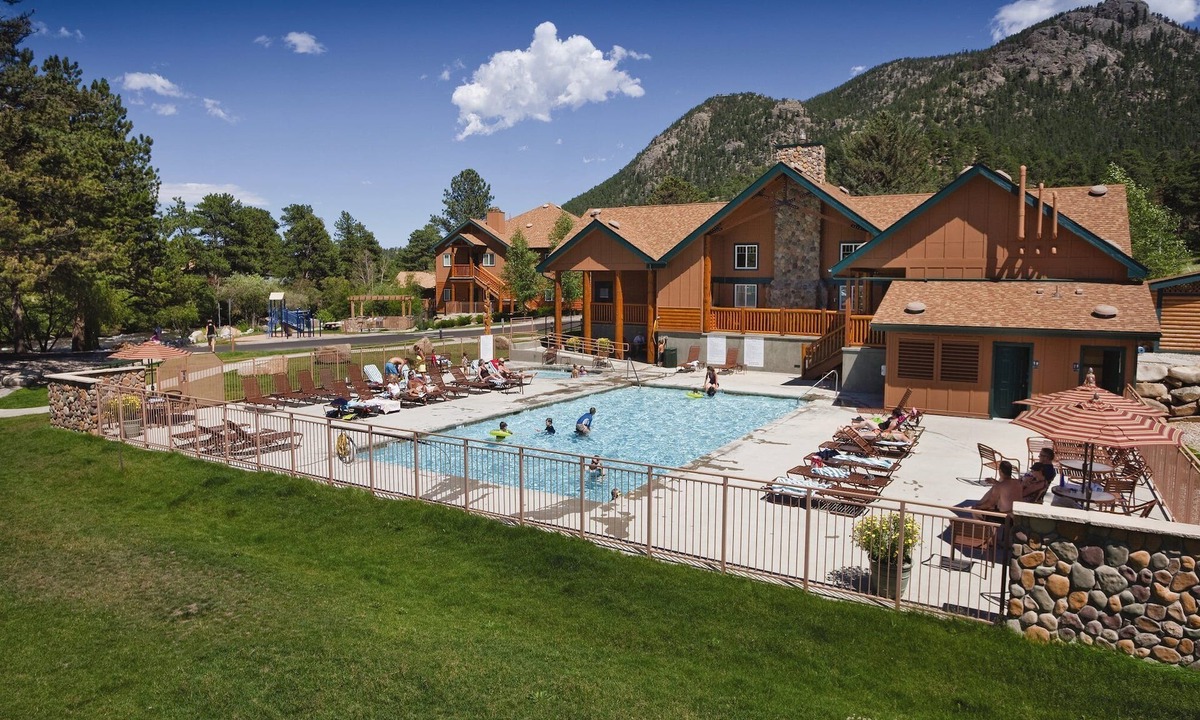 Estes Park Resort | All the comforts of home!