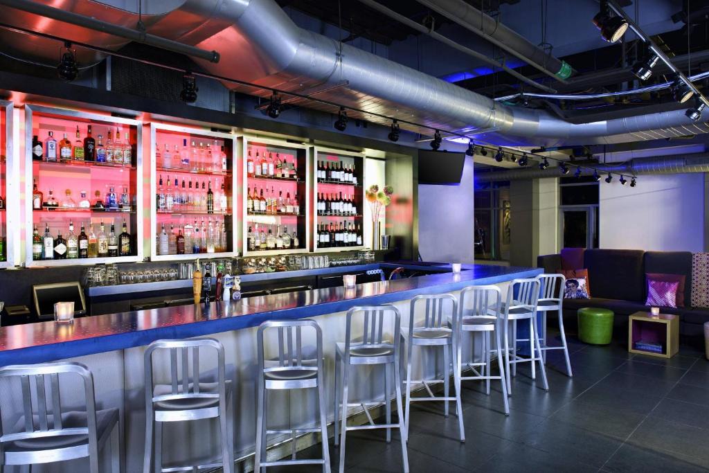 Downtown Cleveland Hotel | Aloft by Marriott Cleveland Downtown