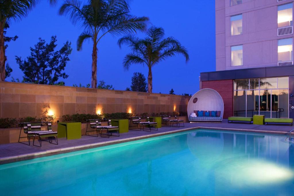 Rancho Cucamonga Hotel | Aloft by Marriott Ontario-Rancho Cucamonga