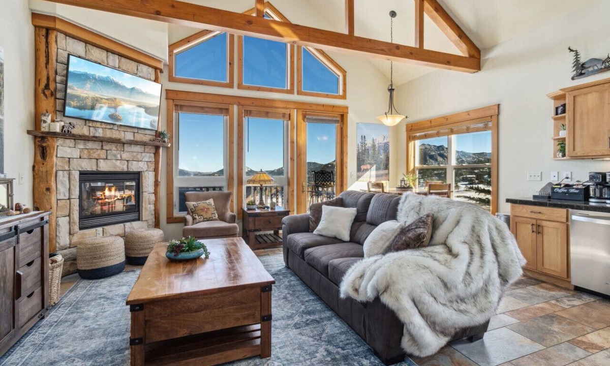 Estes Park Villa | Alpine Haven - Mountain Views & Private Hot Tub