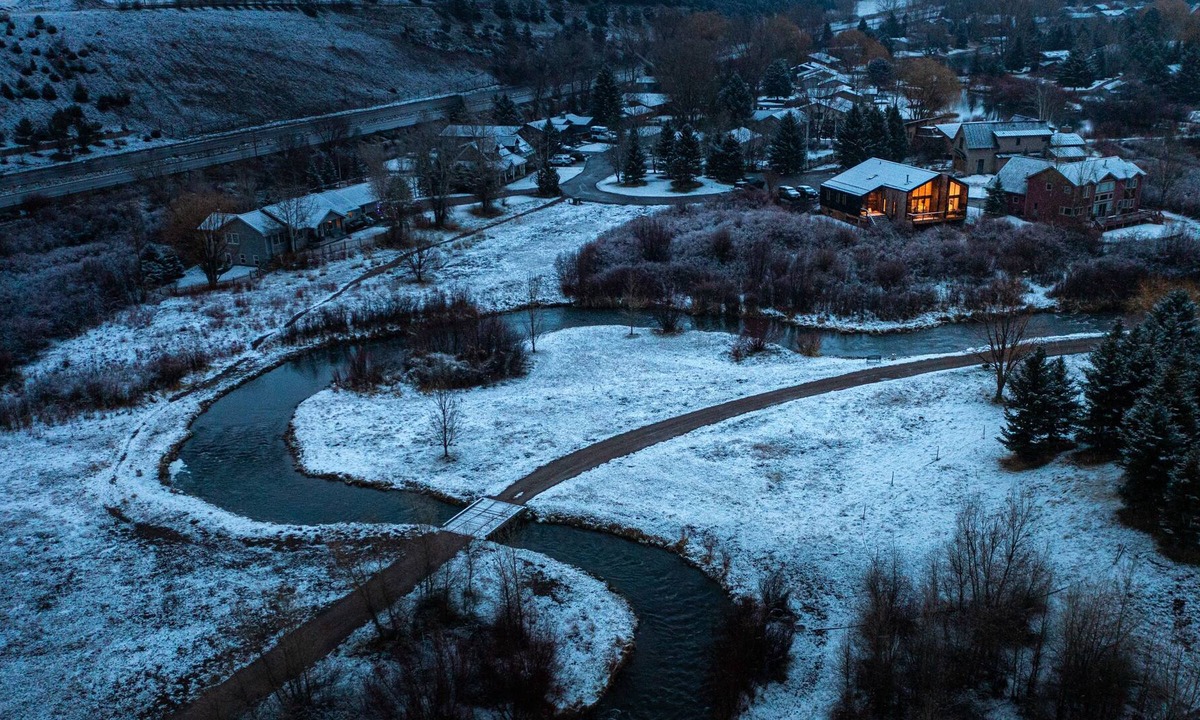 Carbondale Apartment | AmazinG Creek Side Mountain retreat - Brand NEW