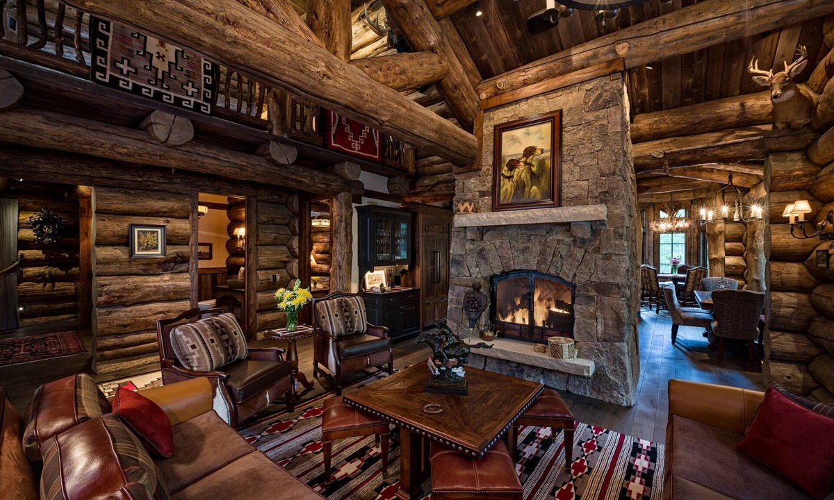 Vail Cabin | Amazing Private Lodge, Cinema, HotTub, Firepit, BBQ, GameRoom, Solaris Parking!