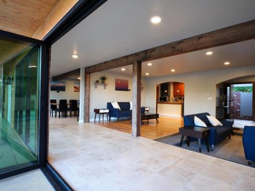 Skyway House | Amazing Views, Amazing Modern Broadmoor Home