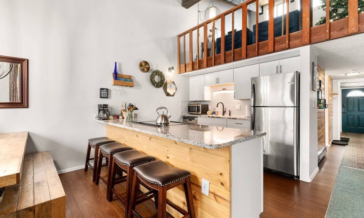 Steamboat Springs Condo | Apex Loft: Mountain Views, Hot Tub, and Free Bus Access Right Outside!
