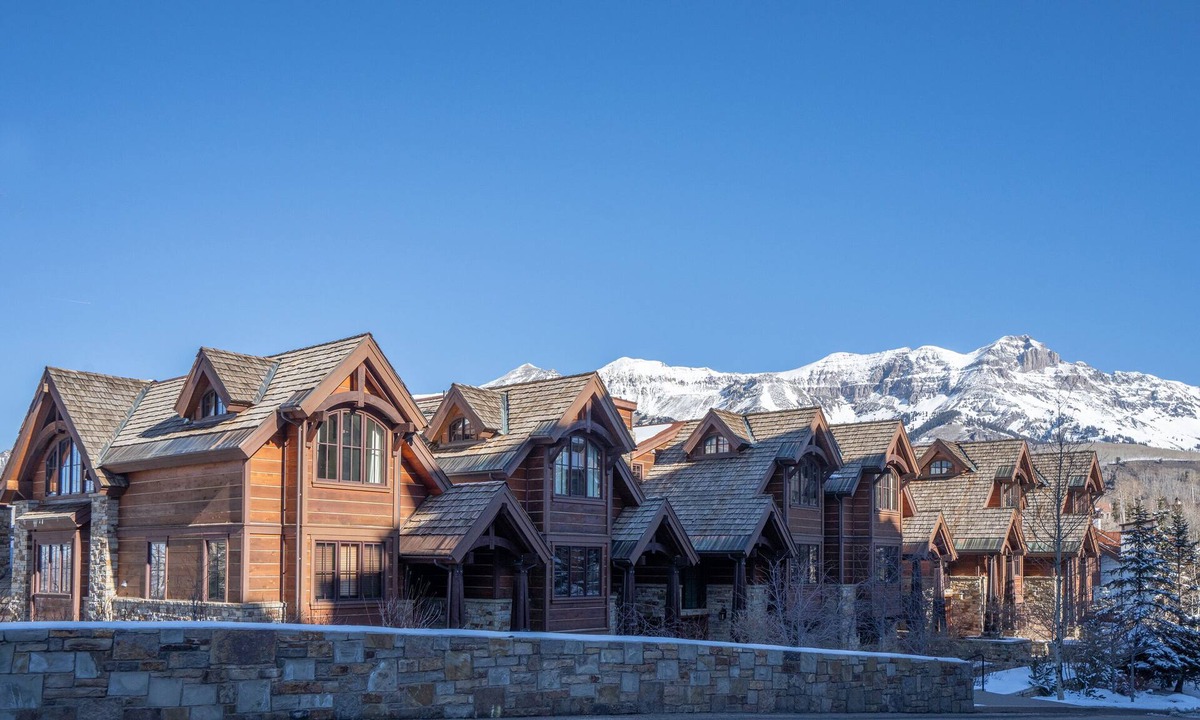 Mountain Village House | ASPENS AT COURCHEVAL- Unbeatable Ski Access, Views & Hot Tub