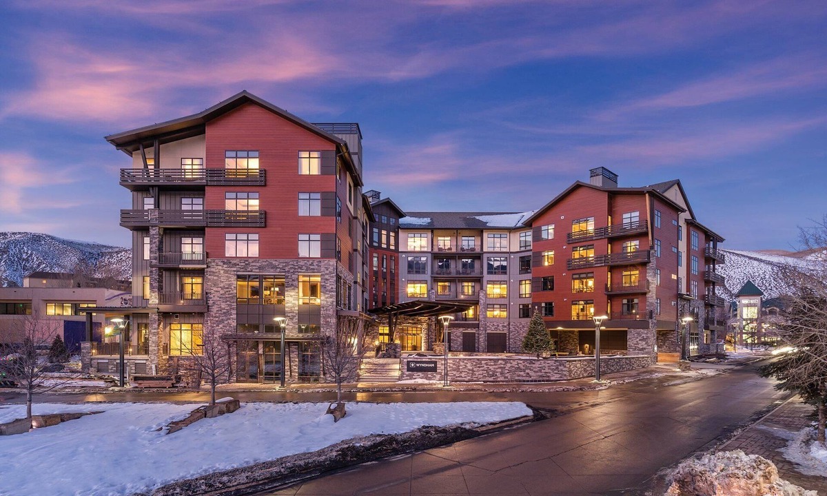 Avon Resort | Avon-Beaver Creek 2BR/2BA Luxury Presidential Ski Resort steps from BC Gondola