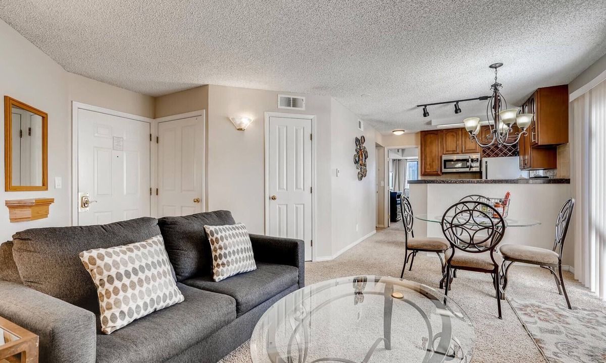 Greenwood Village Condo | Awesome Location! 2x2 in DTC