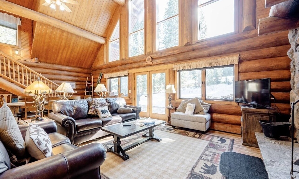 Breckenridge Park Estates Cabin | Baldy Bear Cabin | Cozy Mountain Retreat w/Hot Tub