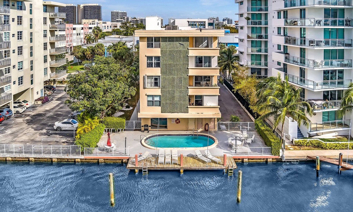 Bay Harbor Islands Apartment | Bay Harbor Sunset Apt 5A